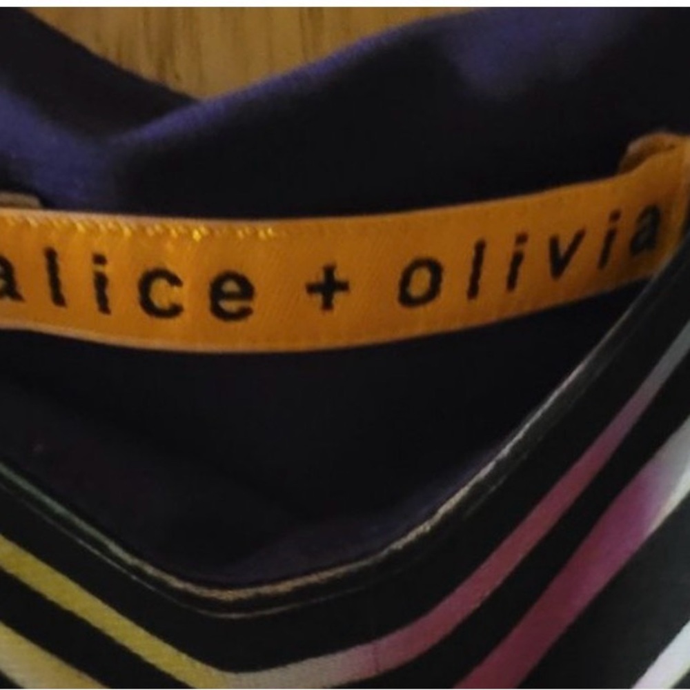 Alice & Olivia Multicolor Striped SKATER 100% Silk Mini Dress Size Medium - Picture 8 of 8